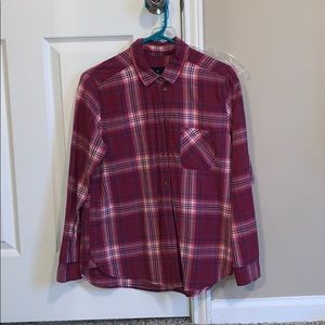American Eagle plaid boyfriend shirt!